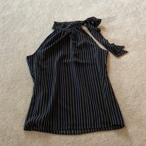 Halter look dressy top